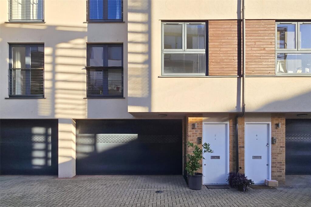Main image of property: The Campsbourne, London, N8