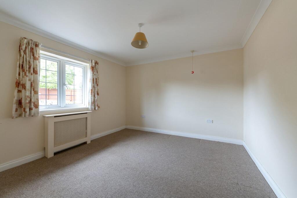 House in Salisbury - View 5