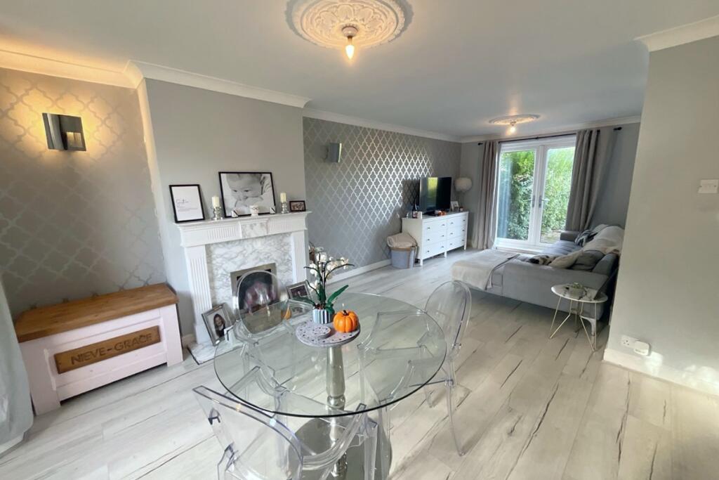 House in Sheffield, Richmond - View 4