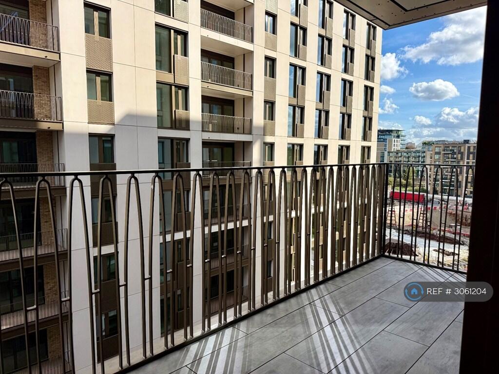 Apartment in London - View 3