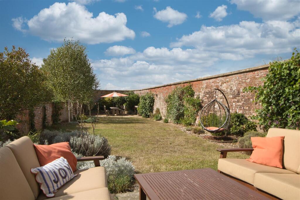House in Lea - View 3