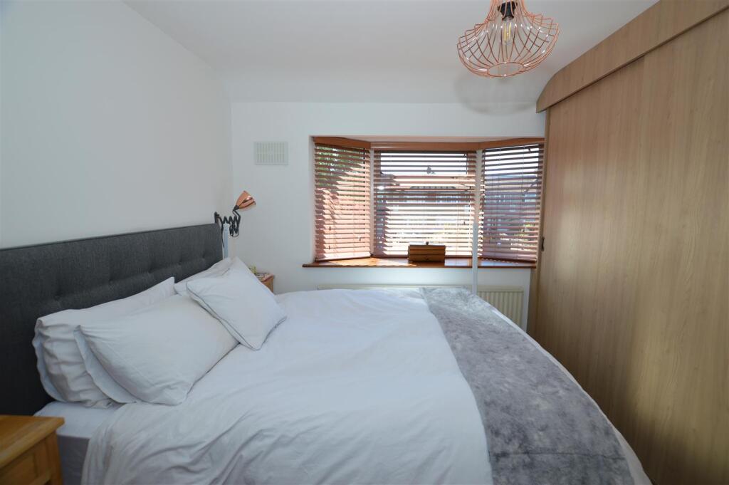 Warren Road, Whitton - View 6