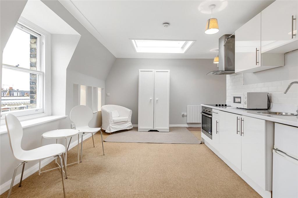 Studio apartment for rent