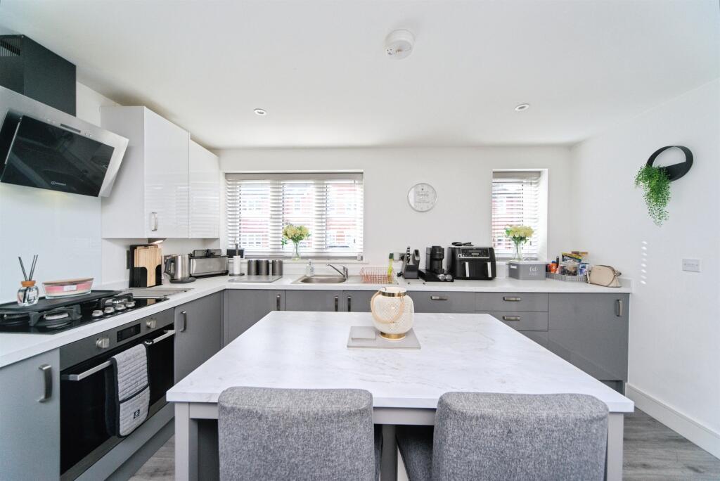 Avebury Mews, Eastbourne photo 3