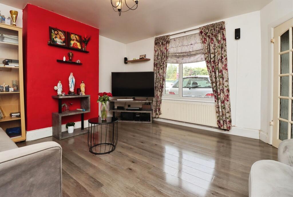 House in Kettering, Avondale - View 4