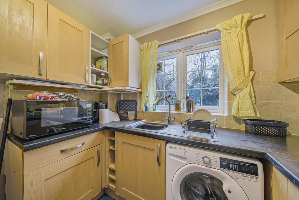 Apartment in London - View 5