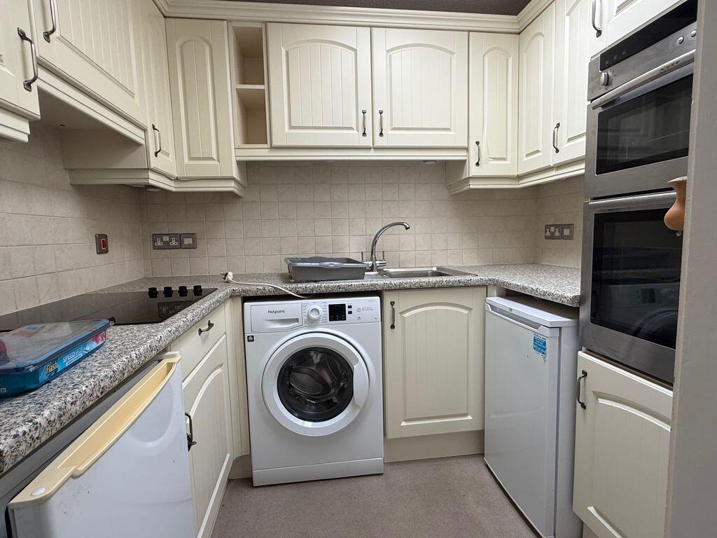 Jurys Corner Close, Kingskerswell photo 4