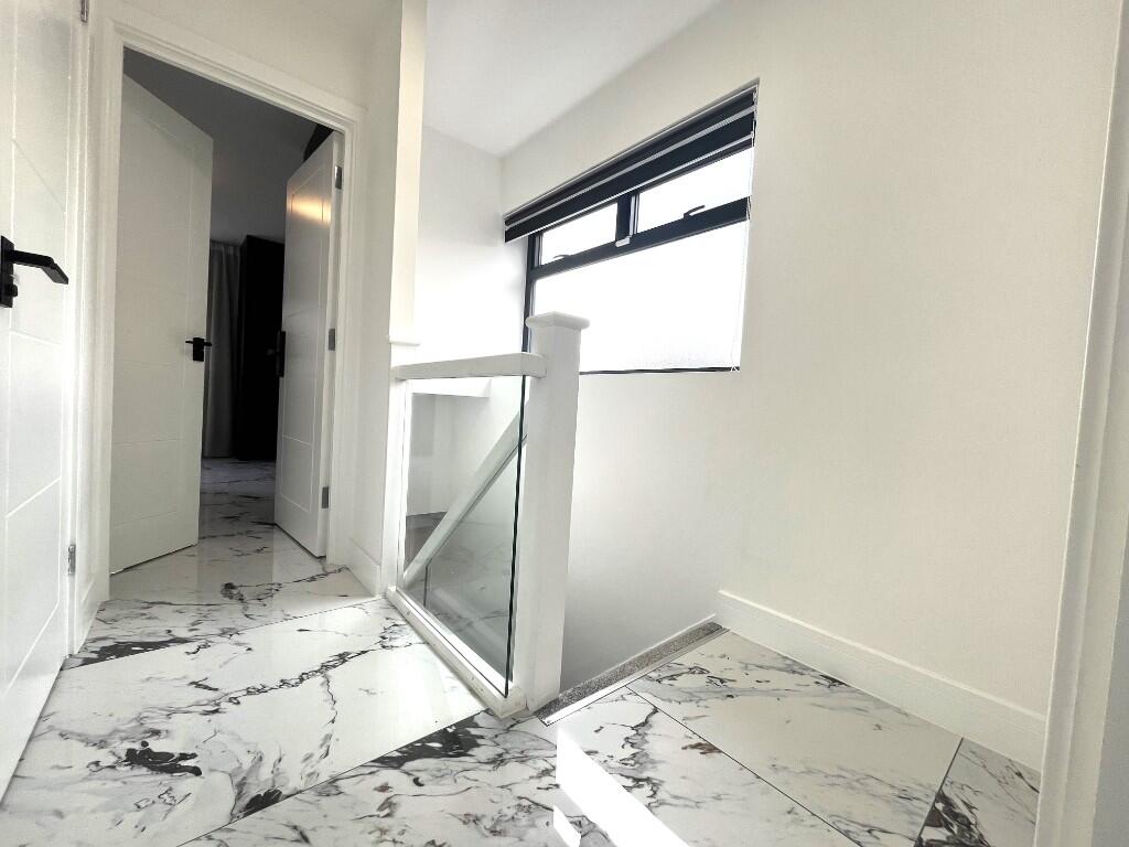 2 bedroom house for rent