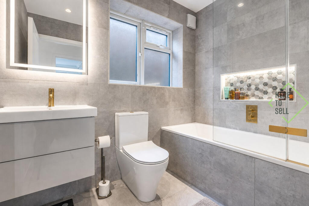 Apartment in London - More