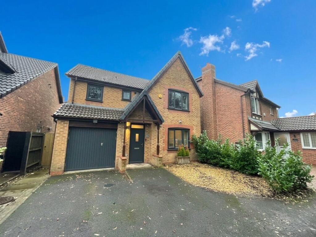 4-bed detached on Bluebell Way, Bamber Bridge, Preston, Lancashire, PR5, £310,000