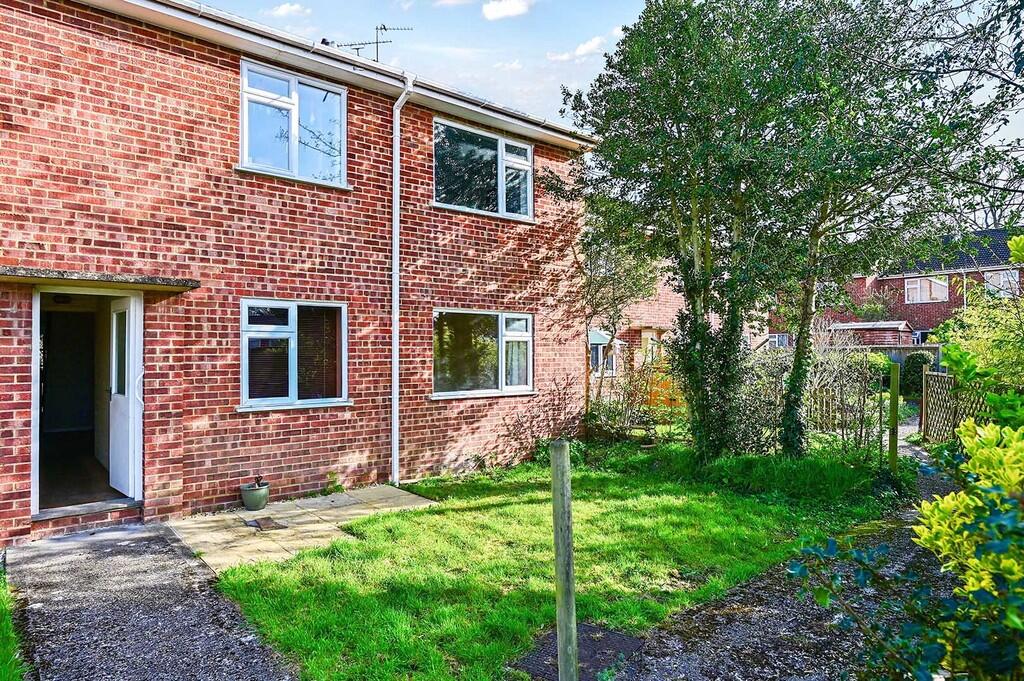 Apartment in Hart, Blackwater and Hawley - View 4