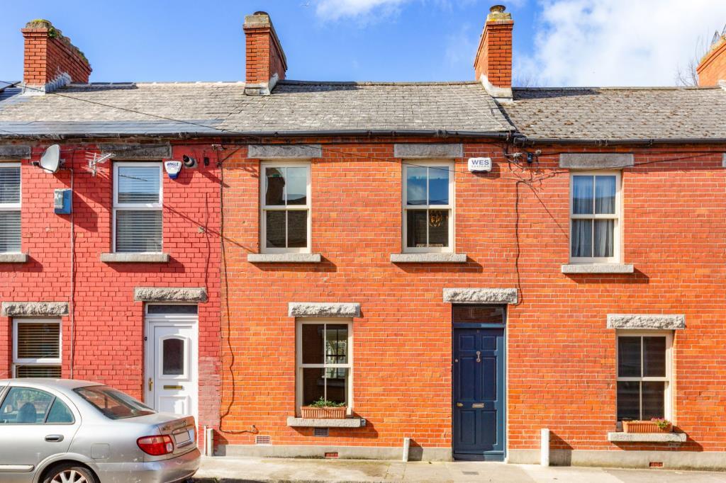 Main image of property: 8 Cambridge Avenue, Ringsend, Dublin 4, D04 AY15