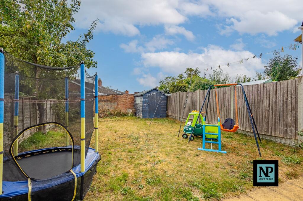 House in Tamworth, Stonydelph - View 5