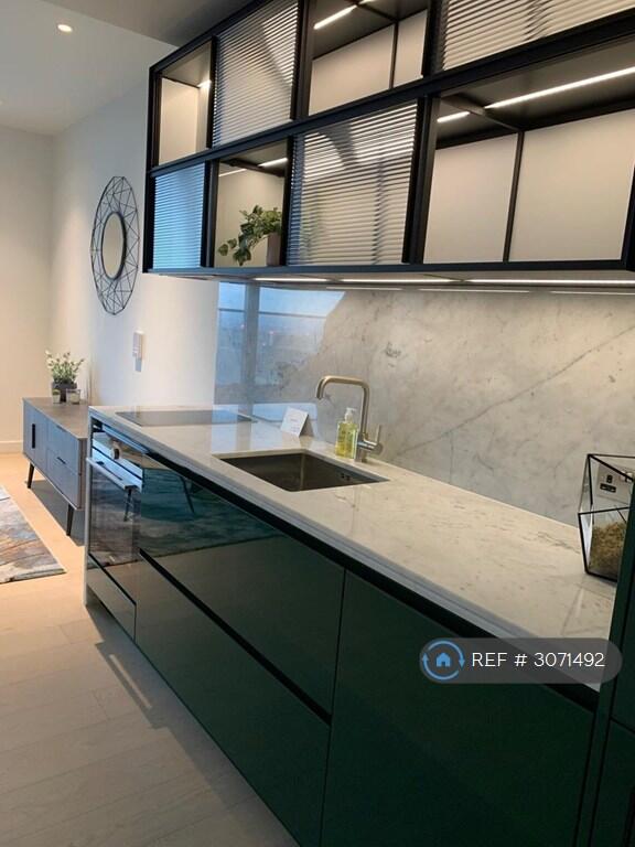 Apartment in London - View 3