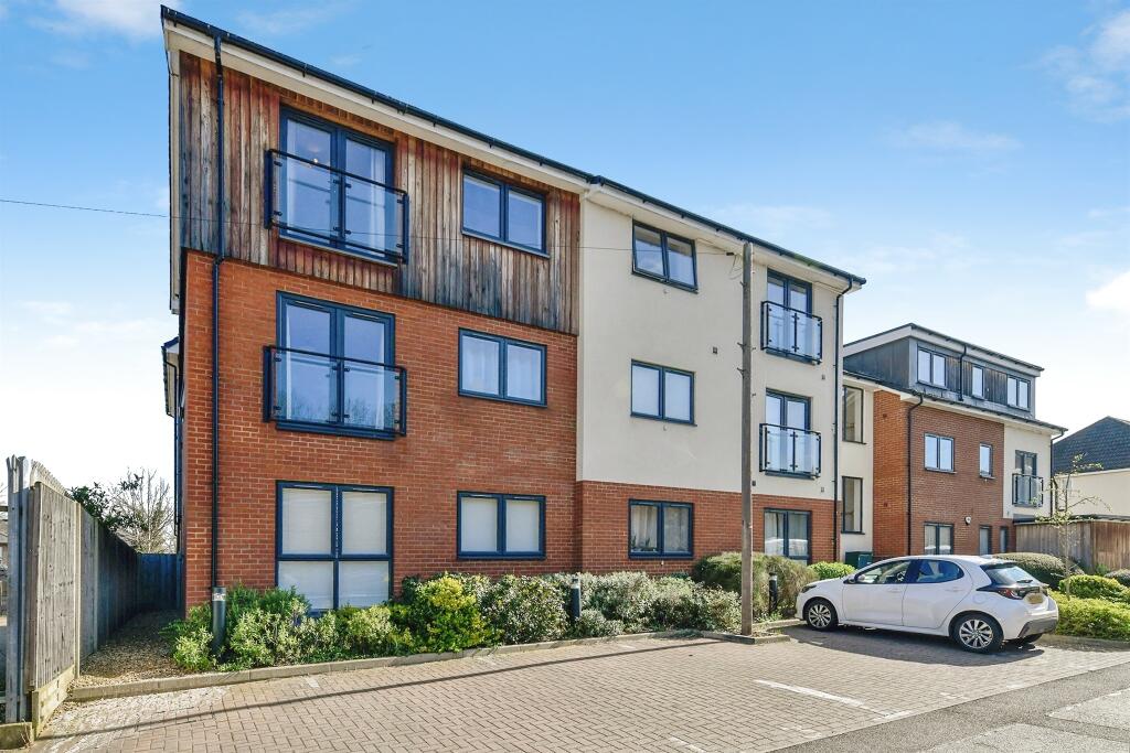 Main image of property: Cooks Way, Hitchin