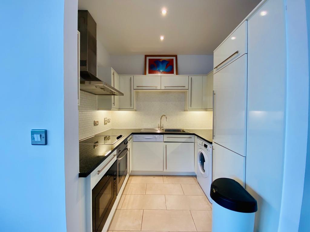 2 bedroom penthouse for rent