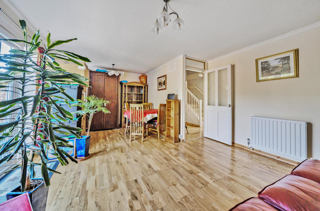 House in Bexley, Hurst, Albany Park - View 4