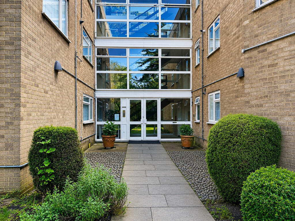Main image of property: 252 Pampisford Road, South Croydon, Surrey