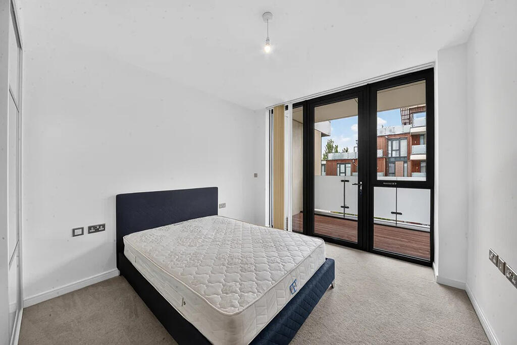 Apartment in London - View 5