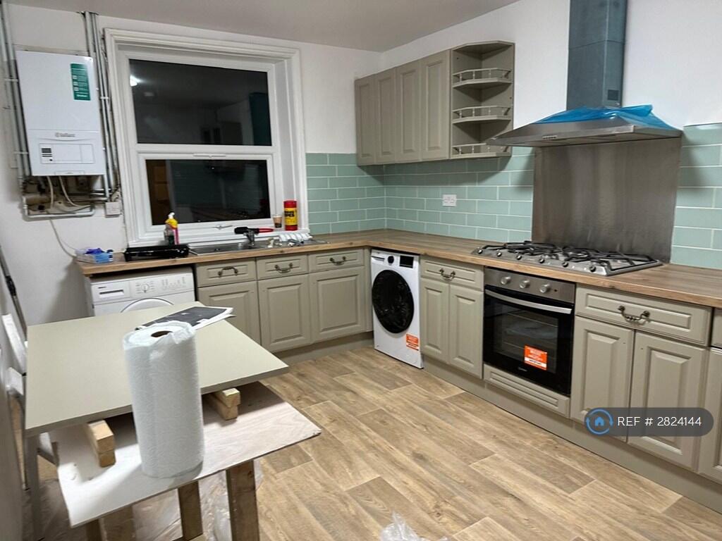 Additional image 4 of Park View Road, Bradford, BD9