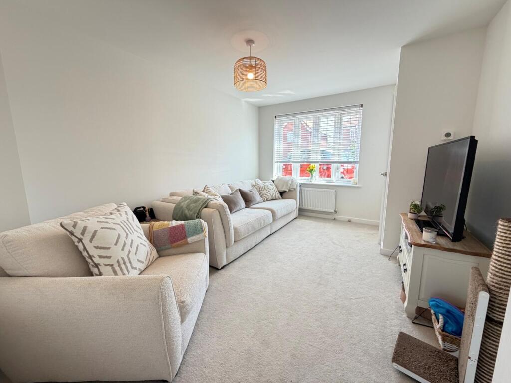 Saunders Road, Felixstowe - View 2