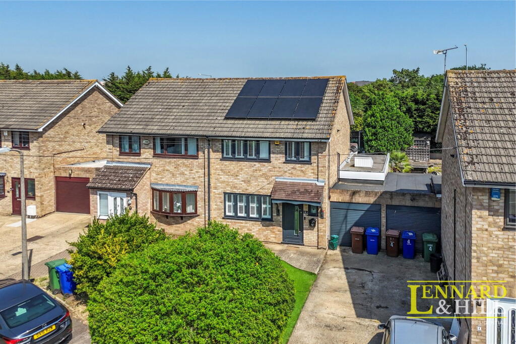 Main image of property: Dartview Close, Little Thurrock, Grays, RM17 5TL