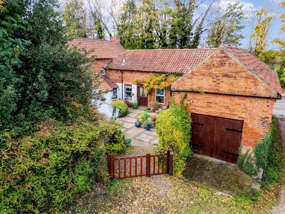 5-bed house on Farndon Road, Newark, £350,000
