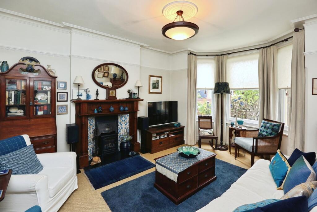 House in Southampton - View 5