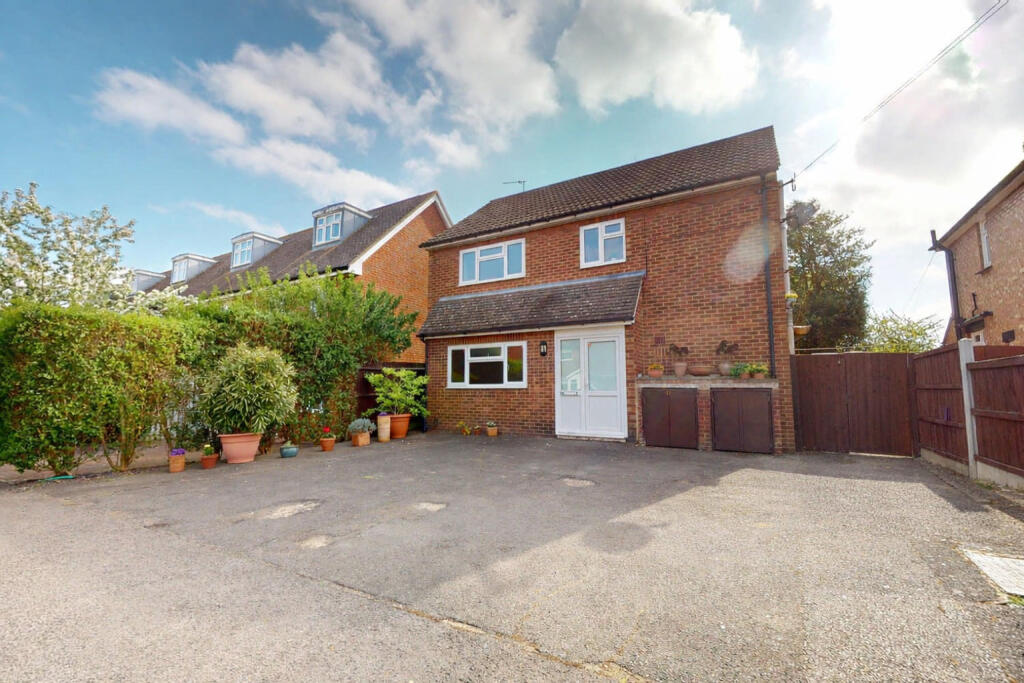 Main image of property: Cranborne Avenue, Maidstone, ME15 7EE