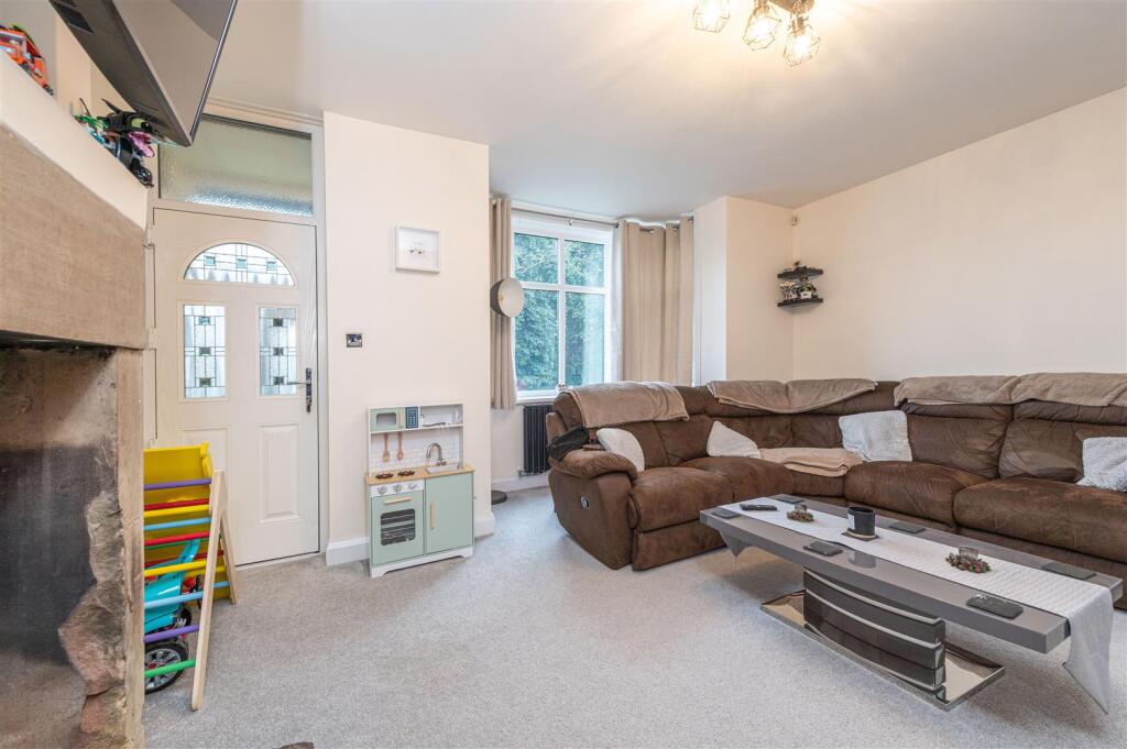 Ashbrow Road, Huddersfield photo 4