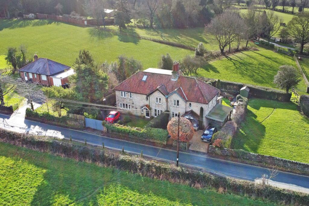 Bilton Lane, Harrogate, HG1 photo 2
