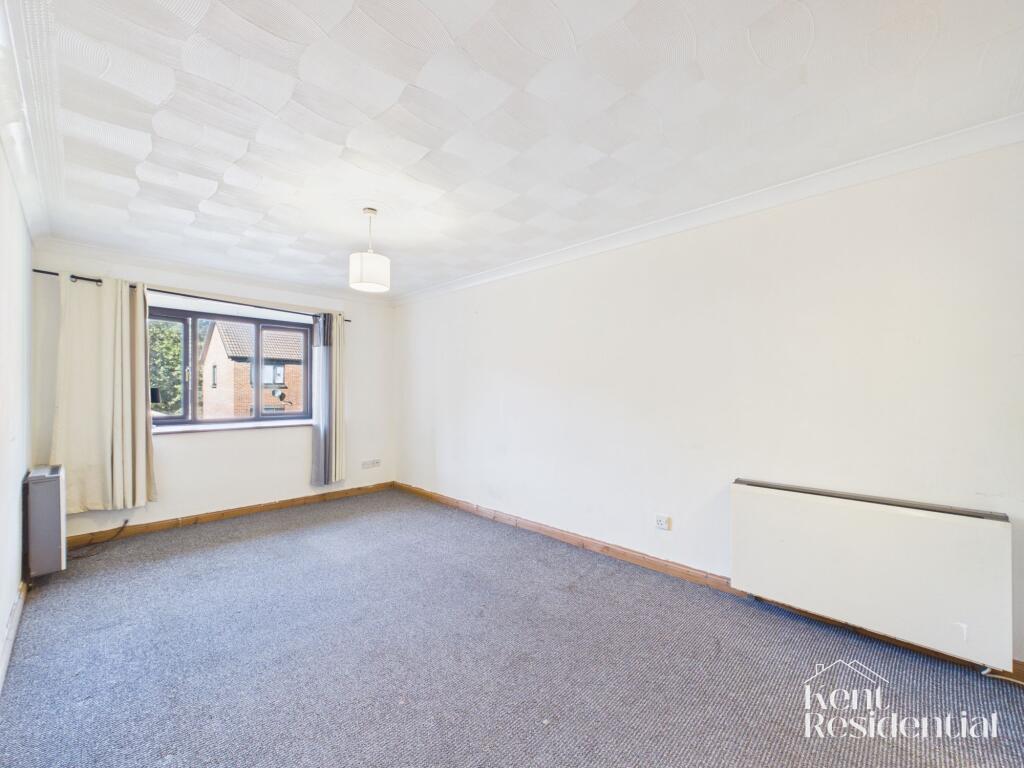 Apartment in Rochester - View 5