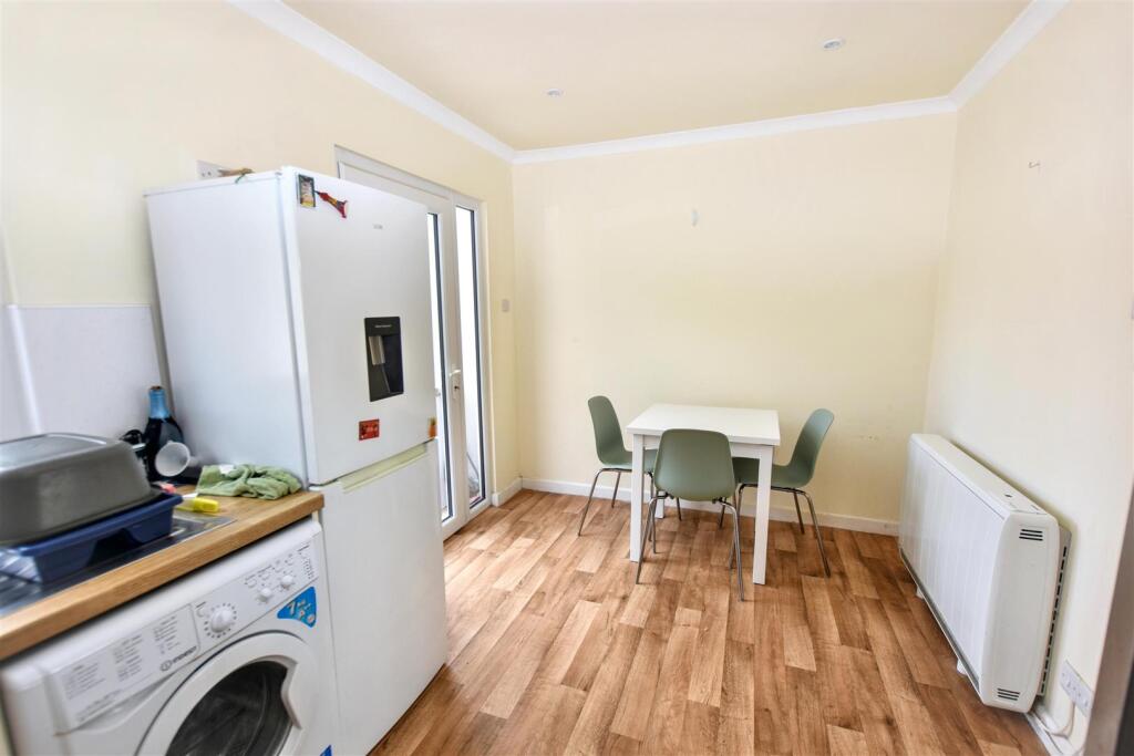 Pengeron Avenue, Tolvaddon, Redruth – pohled 6