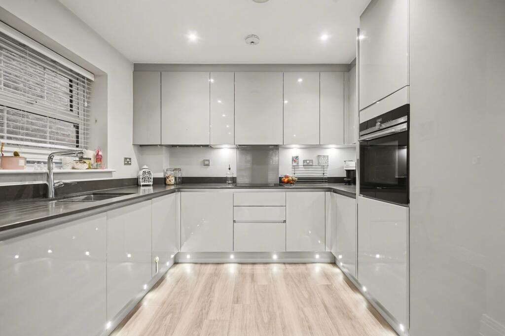 Main image of property: Coppice Row, Theydon Bois, CM16