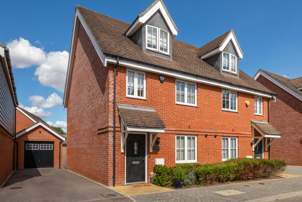 Main image of property: Horley, RH6