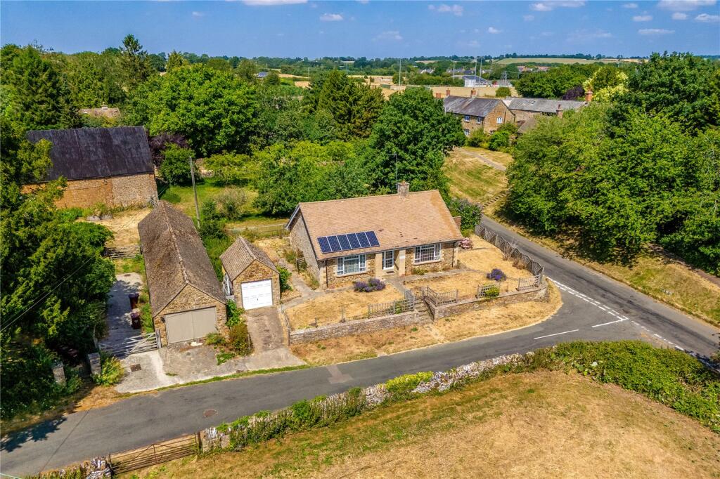 Main image of property: Round Close Road, Hook Norton, Chipping Norton, Oxfordshire, OX15