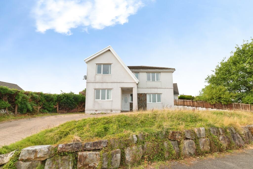 Main image of property: Llys Gwyn, Hendre Park, Llangennech, Llanelli, SA14