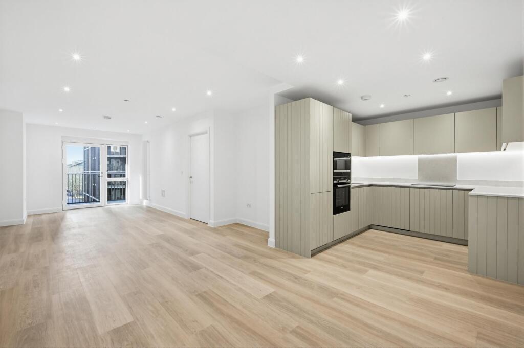 Main image of property: Ellipse House, Royal Eden Dock, E16