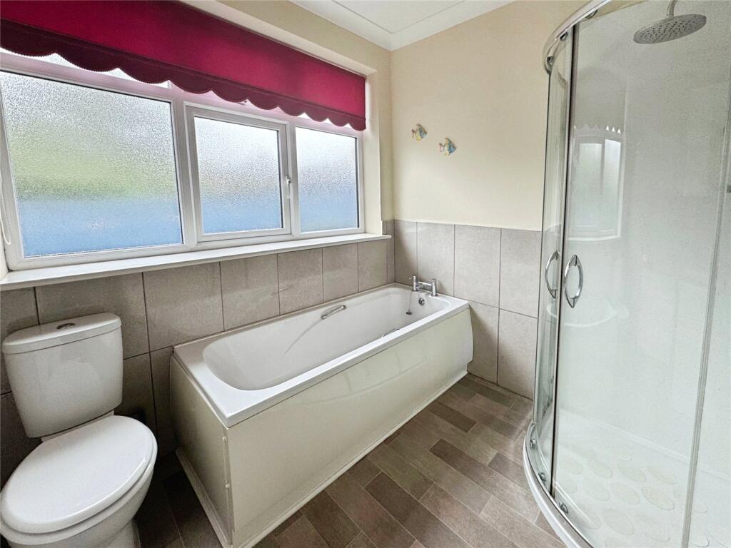 Ashbrook Road, St. Leonards-on-Sea, East Sussex, TN37 - View 5