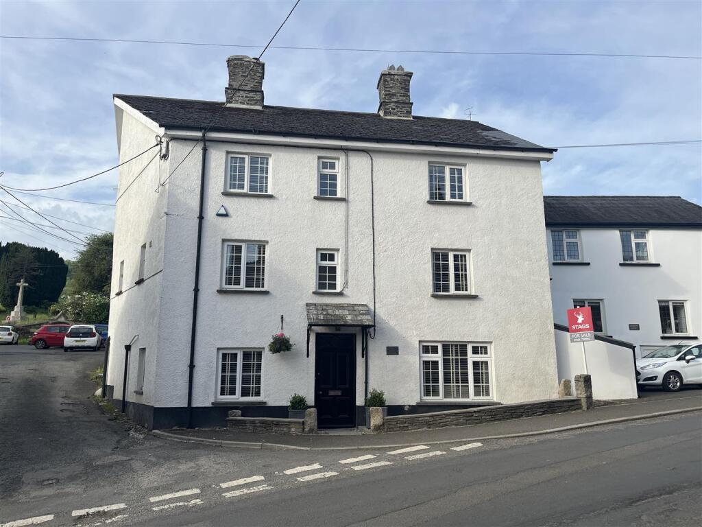 Main image of property: Fore Street, Lifton