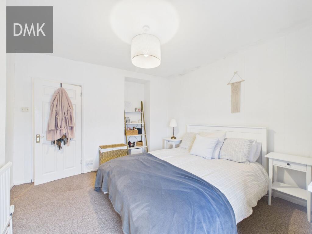 House in Cardiff, Maesteg - View 4