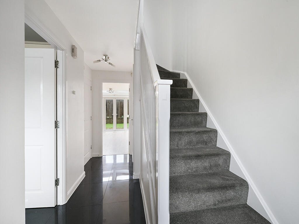 House in Dartford, Stone - More