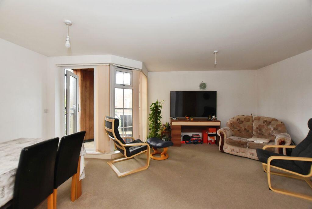 Apartment in Salisbury - View 5