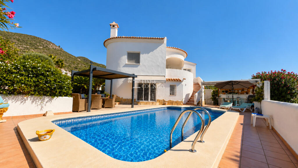 Main image of property: Valencia, Alicante, Jalon