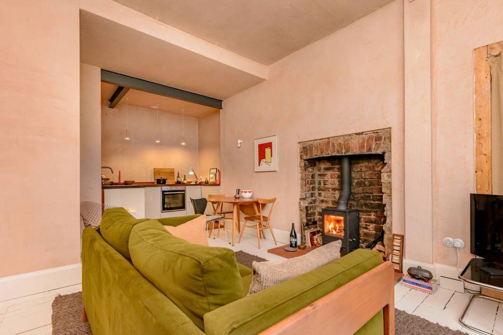 Main image of property: 10 (PF1) Piershill Terrace, Edinburgh, EH8 7EU