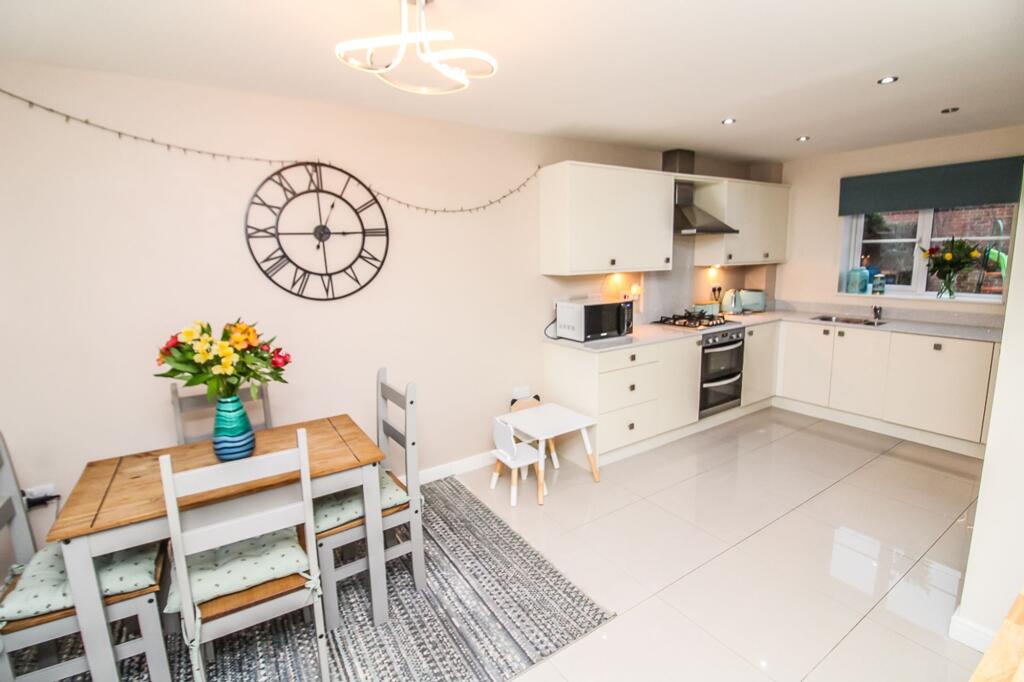 House in Sunderland, Emerson Park, Oxclose - View 4