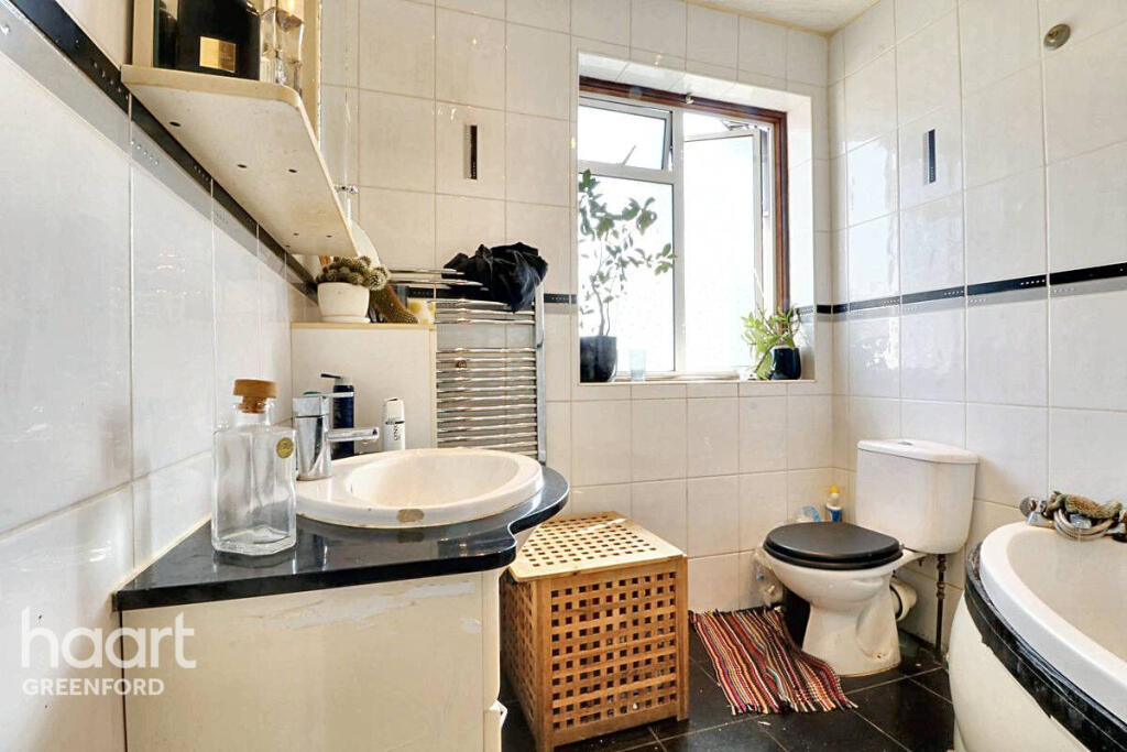House in Southall - View 3