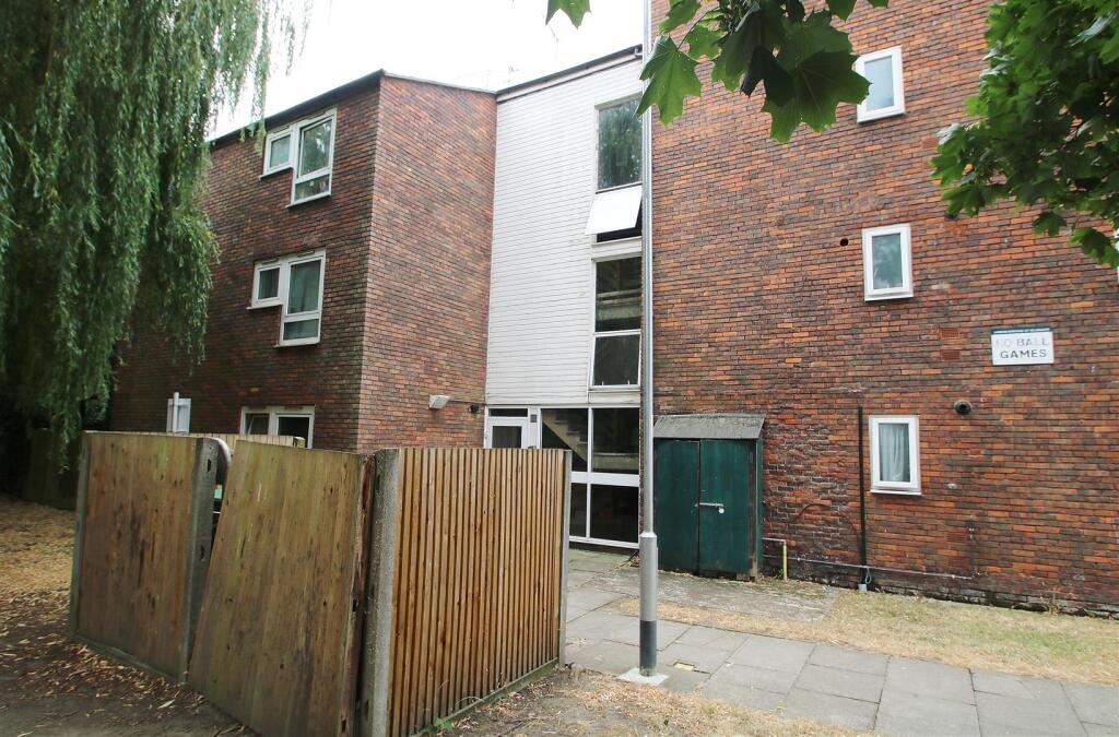 Apartment in Southall