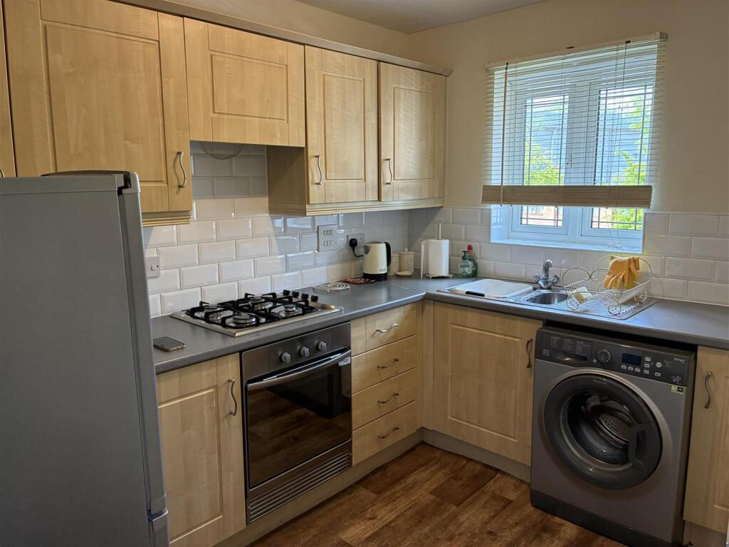 Pumphouse Way, Oldbury photo 4
