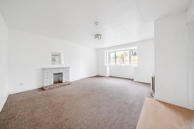 Apartment in Slough, Windsor and Maidenhead - View 5